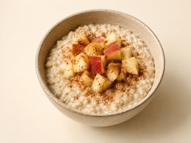 Porridge mela e cannella proteico — foto in arrivo