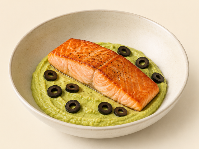 Salmone con crema di avocado